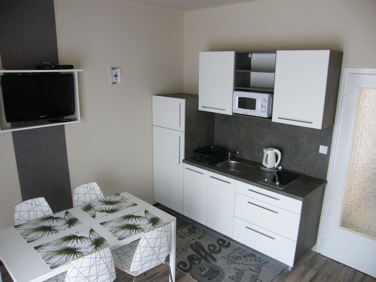 Gyarmati Apartman Siofok Bagian luar foto